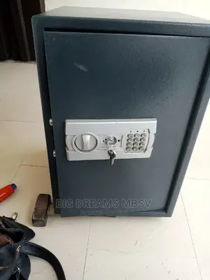 Repair of Buell Big Hotel Safe