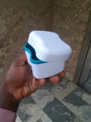 Dental Orthodontic Retainer Box