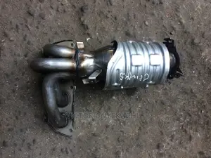 Engine Catalyst Toyota Venza 4plug