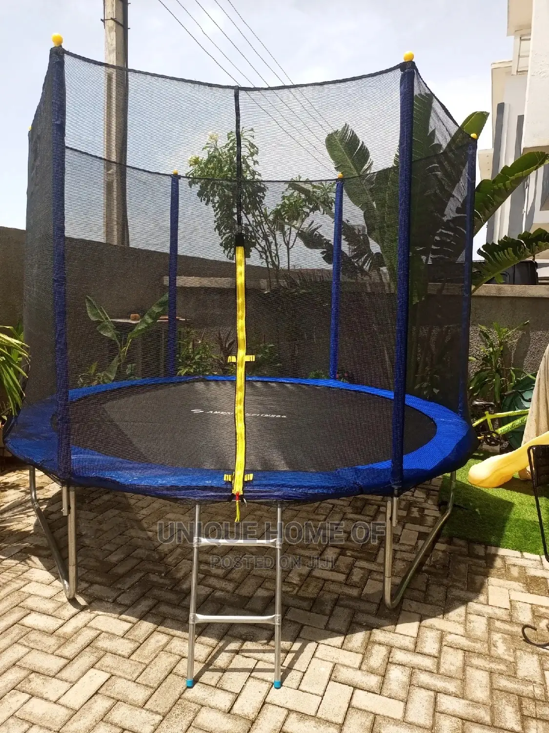10ft Trampoline With Lada