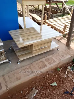 Portable Center Table