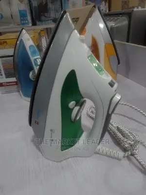 Scanfrost Steam Iron 2302