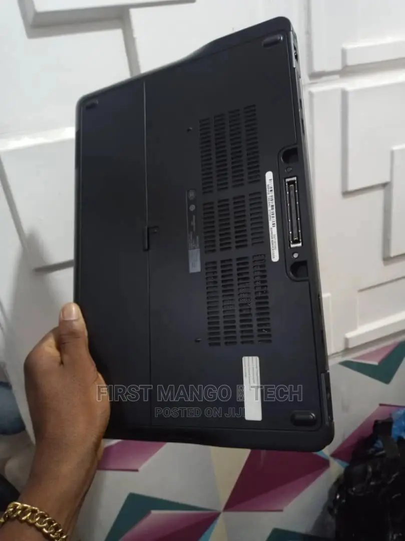 Laptop Dell Latitude E7450 8GB Intel Core i7 SSD 256GB