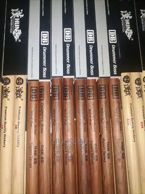 Drummer Boss 2b Sticks