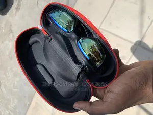 Swimming Google ( Speedo )