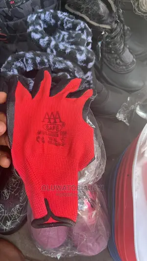 Aaa Hand Gloves