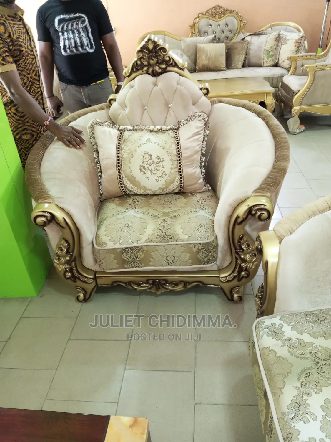 A Quality and Affordable Royal Sofas