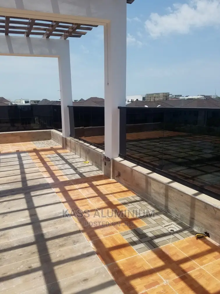 10mm Thick Grey Glass Rail