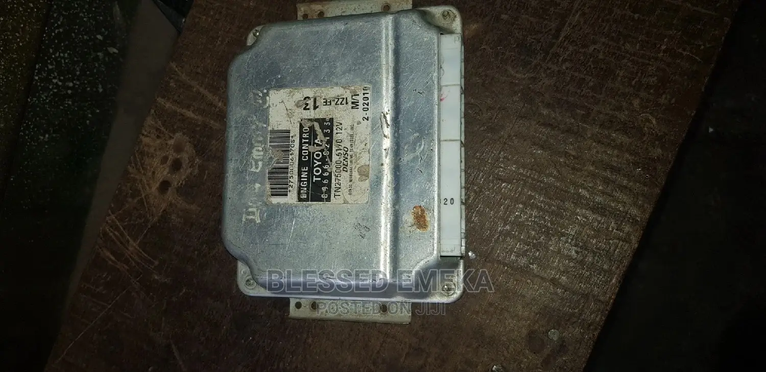 E.C.U Steering Control Corolla 2003