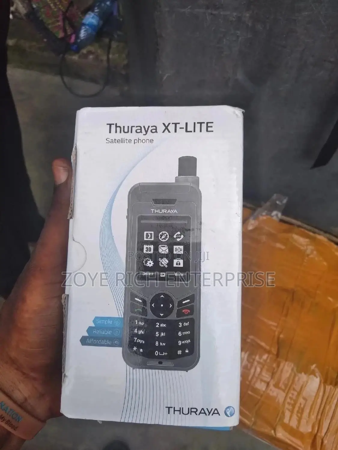 New Thuraya XT Lite 64 GB Gray