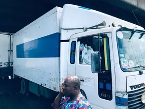 Truck Hire/Van Hire for Logistics/Relocation