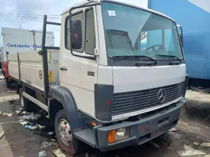 Mercedes Benz 4cylinder 2004 White