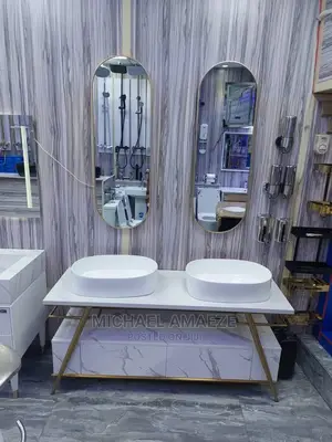 Quality Cabinet Mirror With Basin