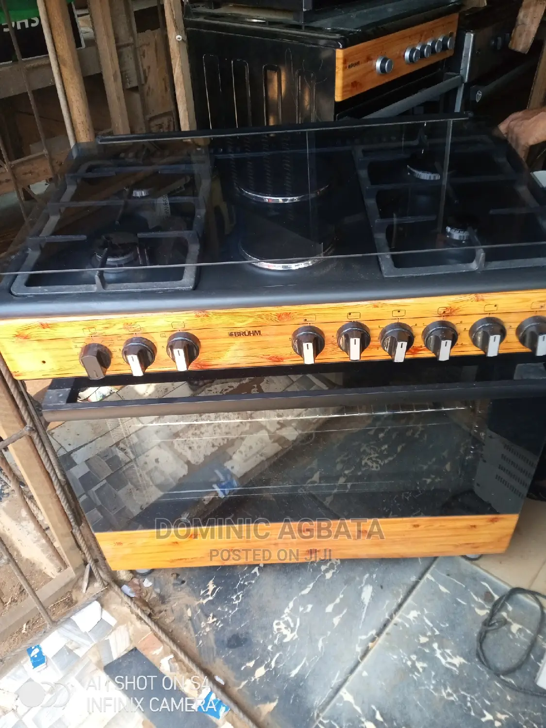 4 Gas Cooker 2 Electric Cooker
