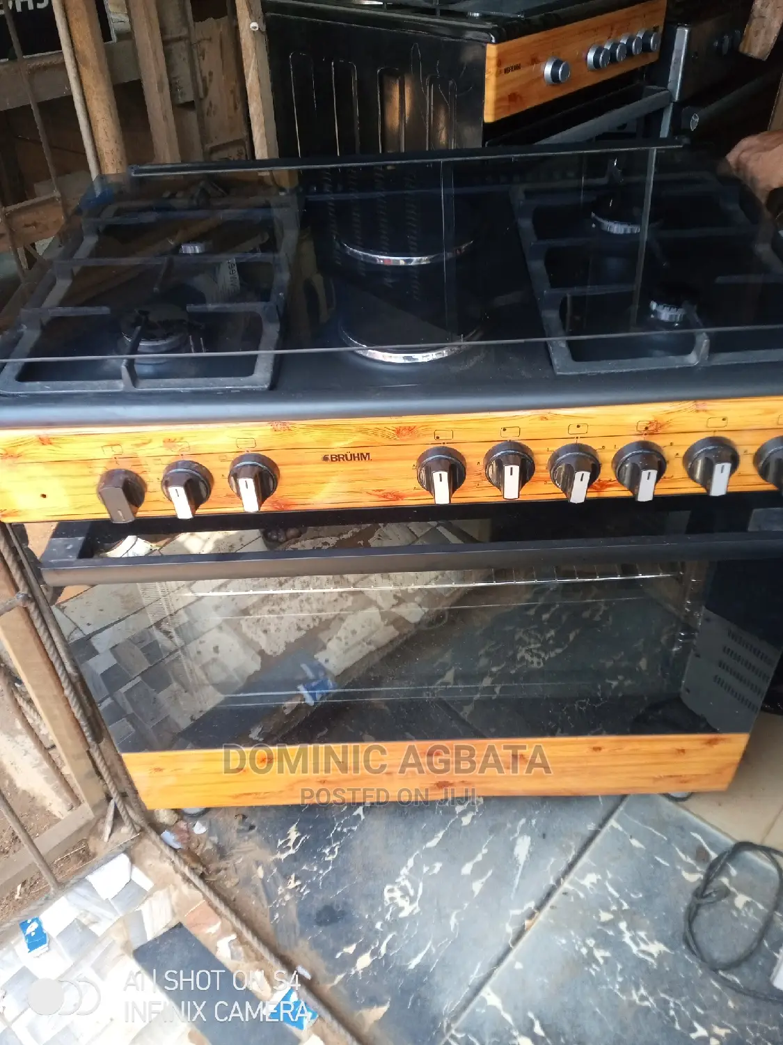 4 Gas Cooker 2 Electric Cooker