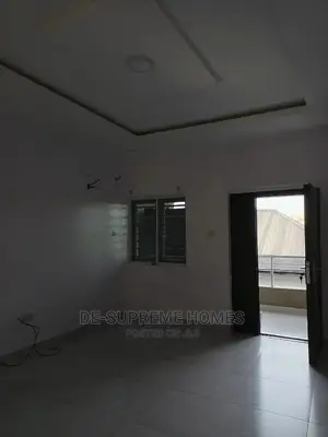 2bdrm Block of Flats in Awoyaya Bustop Very for rent