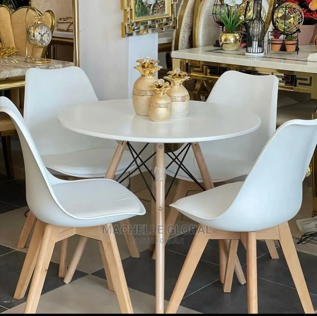 High Quality Table With 4chairs