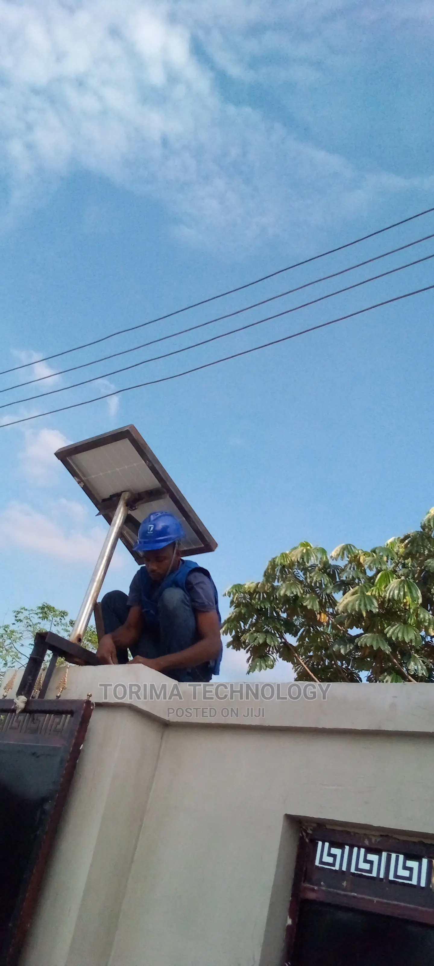 Auto Gate Powered by Solar Board