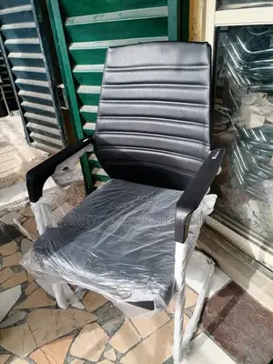 Italian Tovic Visitors Office Chairs