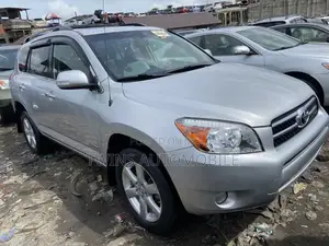 Toyota RAV4 Limited 2008 Silver