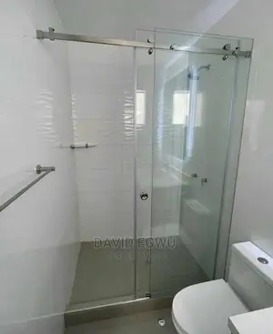 Sliding Shower Cubicle With Tampered Glass