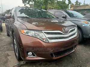 Toyota Venza XLE AWD 2013 Brown