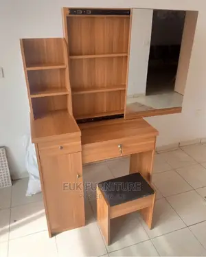Unique Dresser Set With Adjustable Mirror