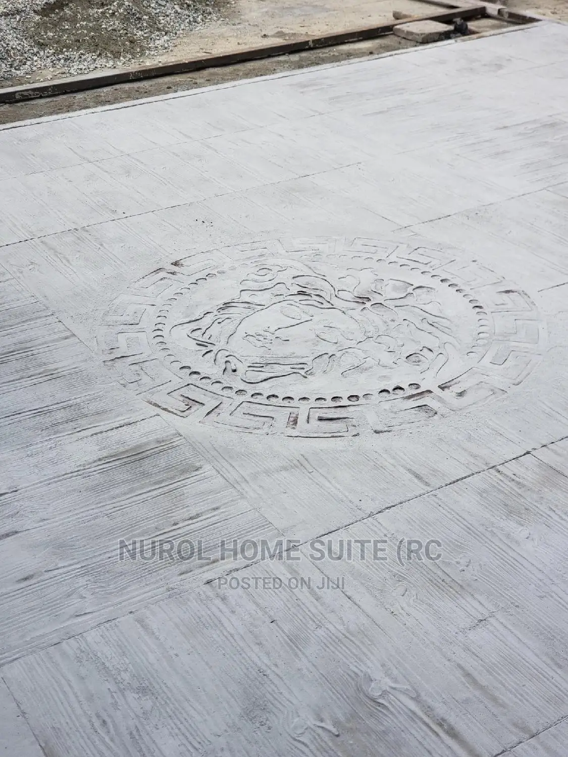 (Wooden Plank Pattern With Versace Head)