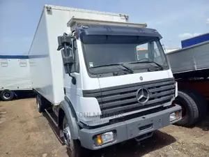 Mercedes Truck 20tonnes