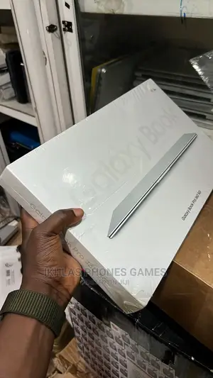 New Laptop Samsung Galaxy Book 2 8GB Intel Core I5 256GB