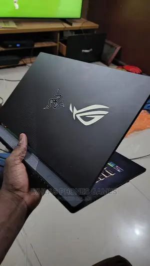 Laptop Asus ROG Zephyrus (GX501) 16GB AMD Ryzen SSD 1T