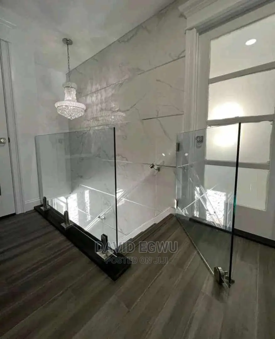Glass Staircase Rail