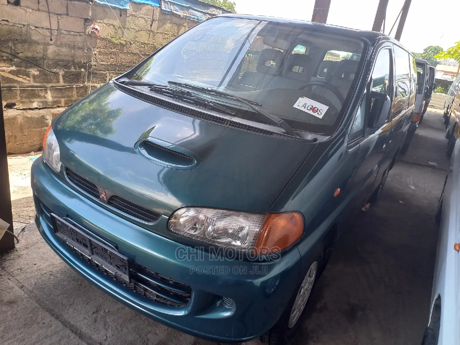 Mitsubishi Space Gear 2004 Green