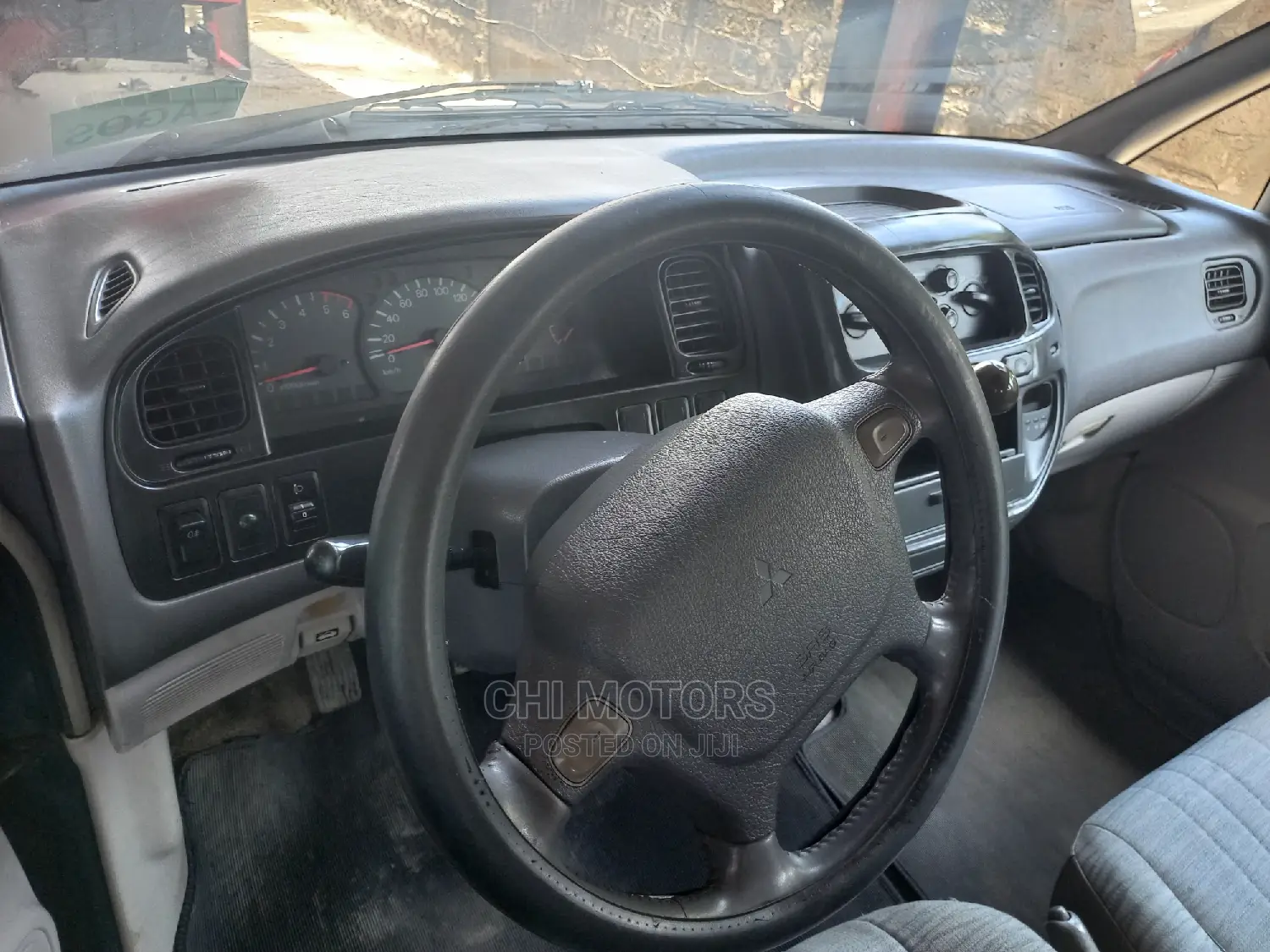 Mitsubishi Space Gear 2004 Green