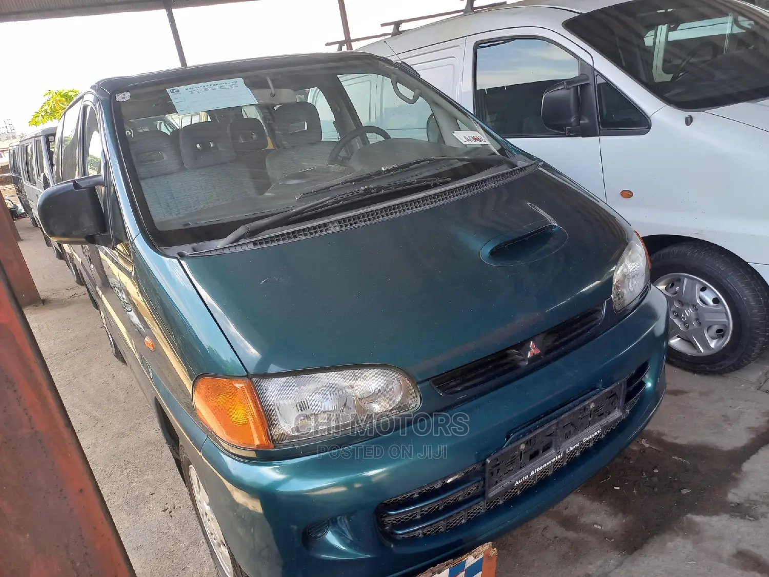 Mitsubishi Space Gear 2004 Green