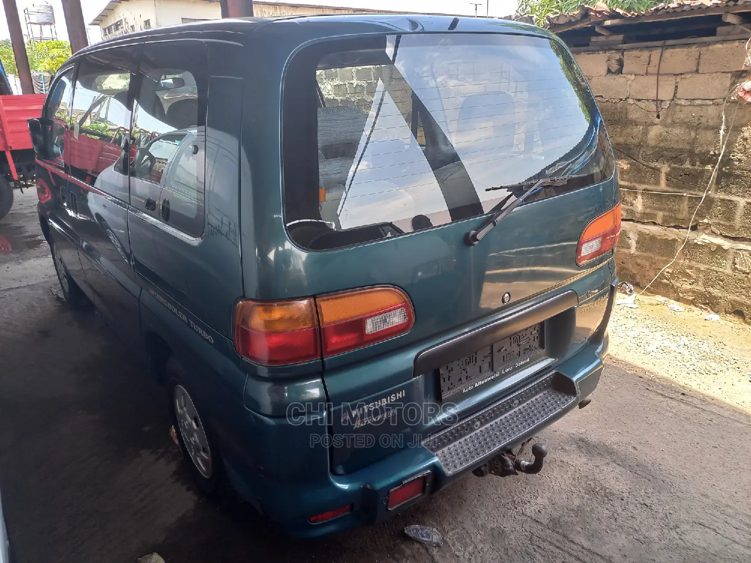 Mitsubishi Space Gear 2004 Green