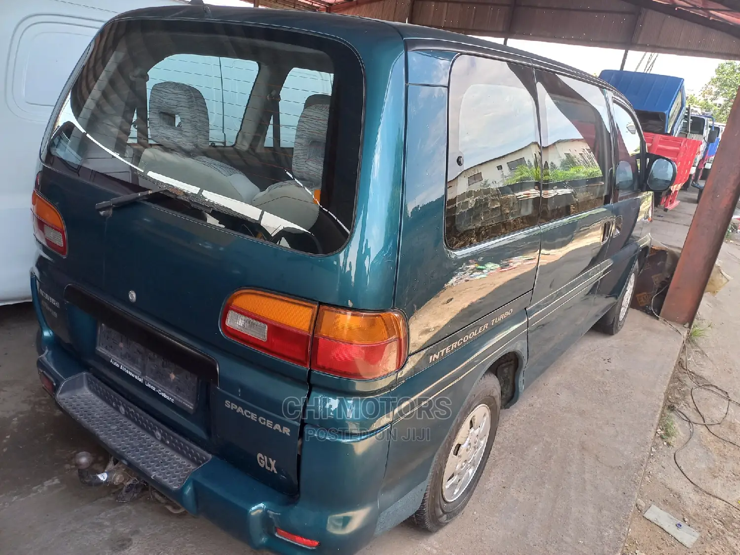 Mitsubishi Space Gear 2004 Green
