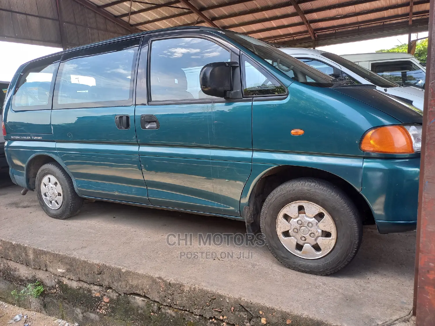 Mitsubishi Space Gear 2004 Green
