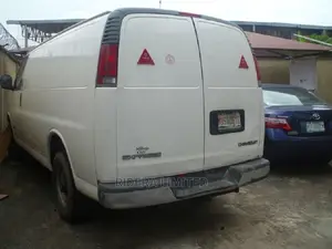 Logistics Bus at Ridera Logistics