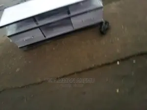 Plastma Television Standing
