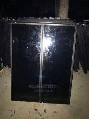 Frameless Window