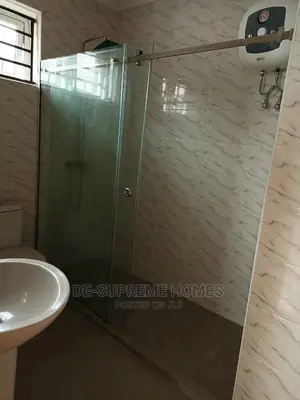 5bdrm Duplex in Sapphire Gardens, Awoyaya for rent
