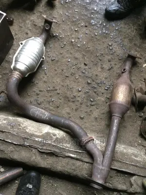 Engine Catalyst Toyota FJ Cruiser