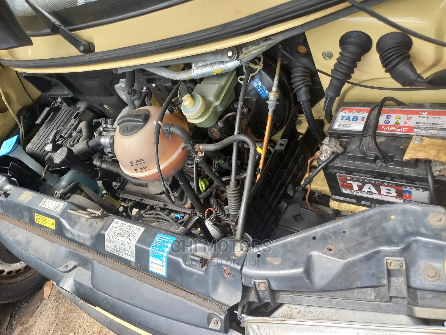 Volkswagen Transporter 2005 Yellow