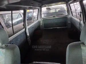 Mitsubishi Delica 2006 Silver