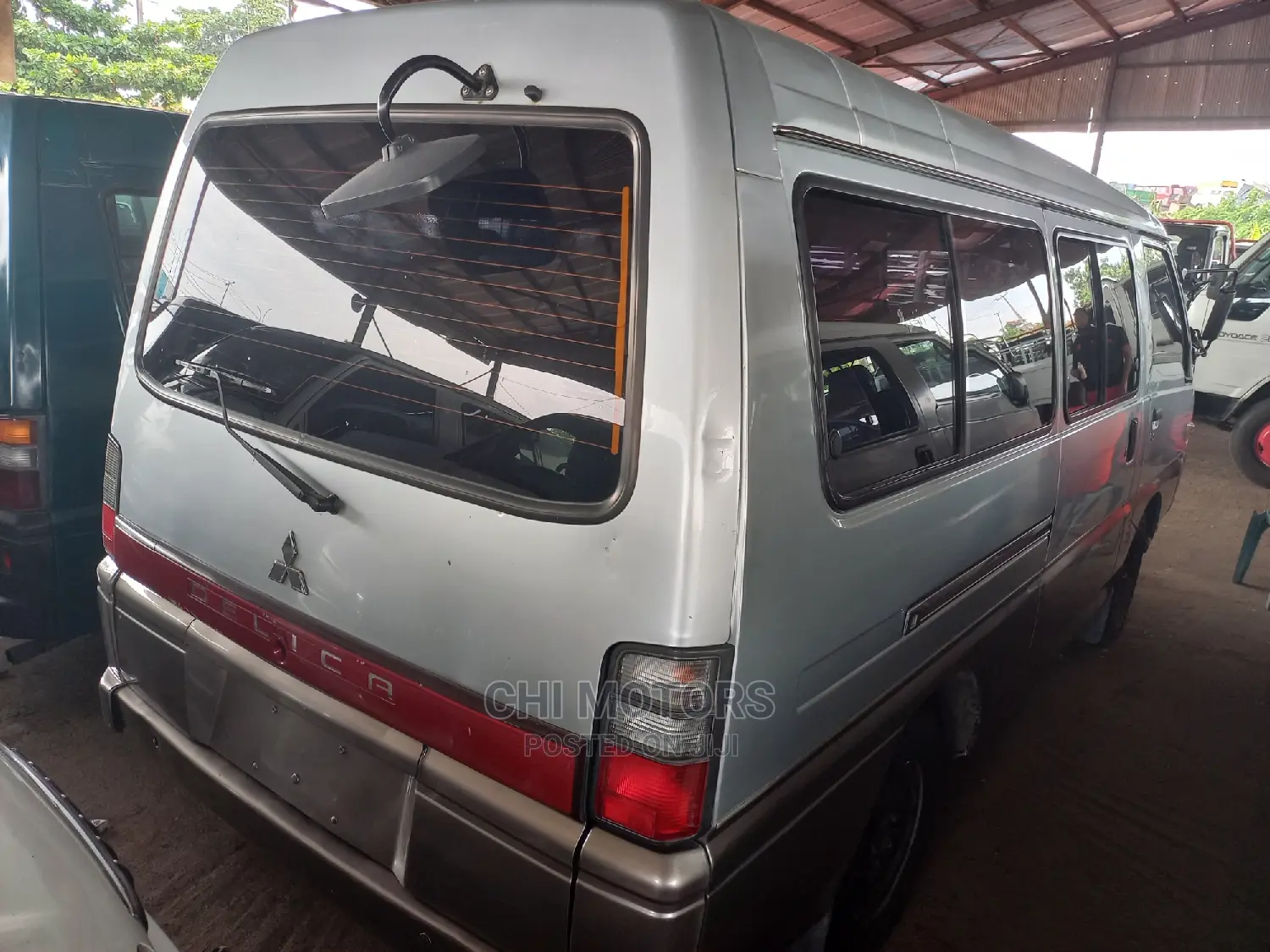 Mitsubishi Delica 2006 Silver