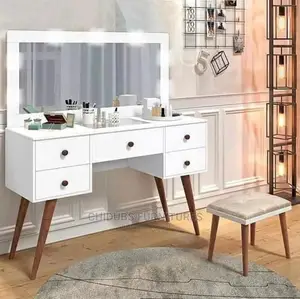 Beautiful Dresser Set