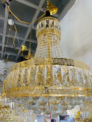 Dubai L E D Crystal Chandelier By600 Very Bright and Quality