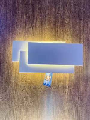 Dubai L E D Wall Bracket Light Very Bright and Quality