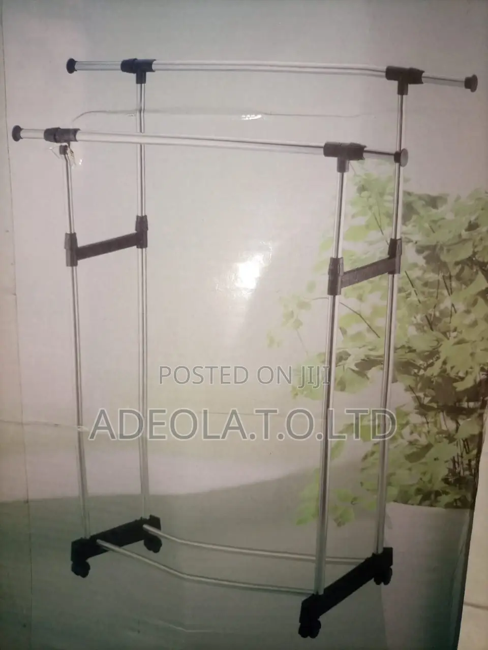 Double Pole Hanger